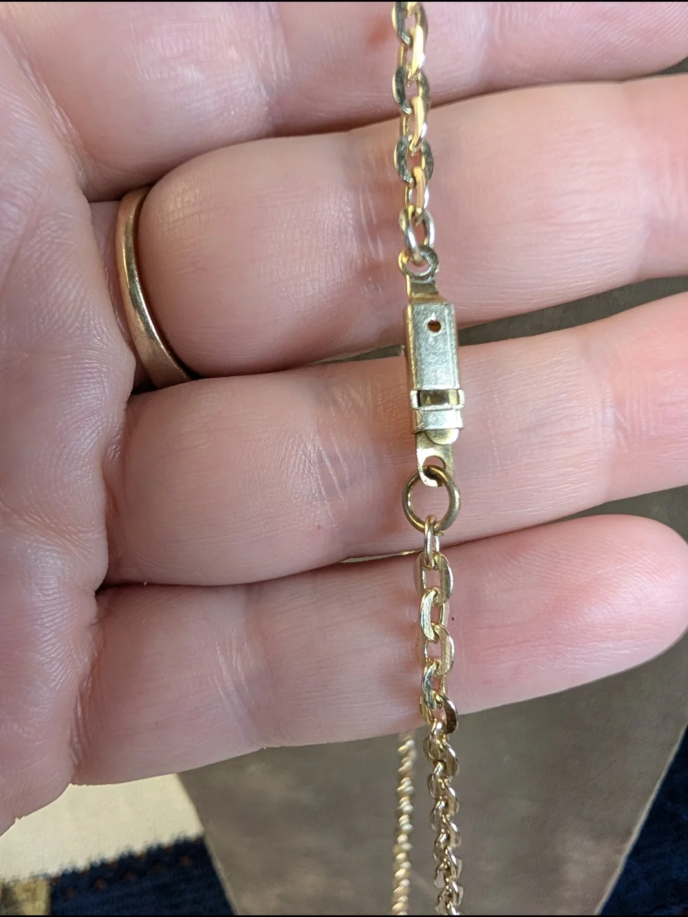 Vintage Classic Gold Tone Link Chain Necklace Box Clasp Hong Kong 25
